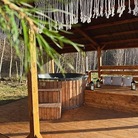 Semesterbostad Nad Zegrzem Z Prywatnym Jacuzzi Arciechow