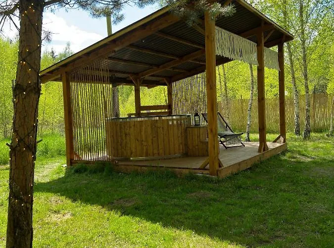 Nad Zegrzem Z Prywatnym Jacuzzi Сasa de vacaciones